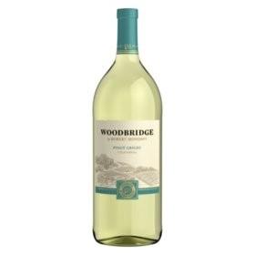 Woodbridge Pinot Grigio (1.5L) (1.5L)