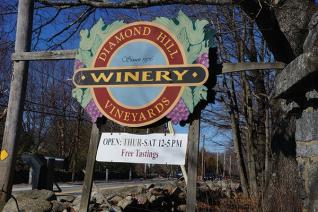 Diamond Hill Vineyards Lush Cherry (750ml) (750ml)